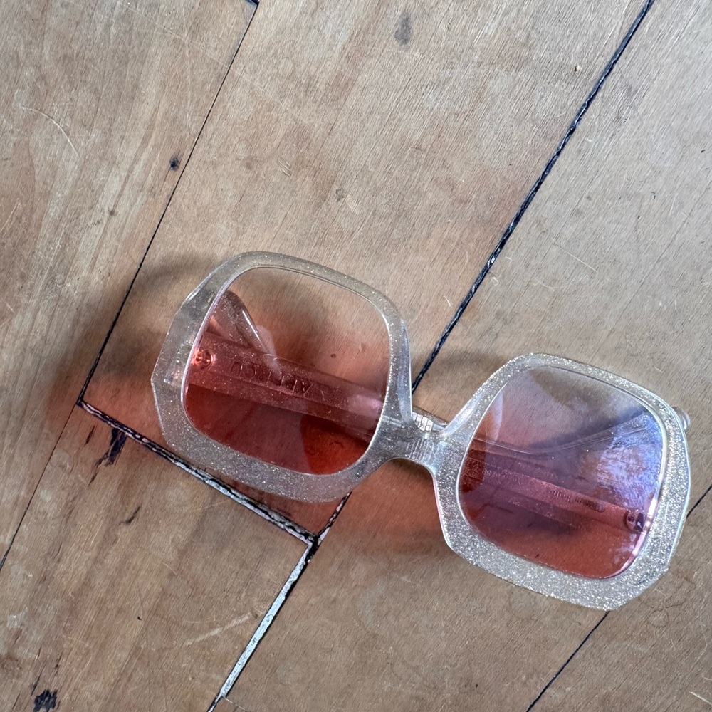 Stylish Glitter Sunglasses with Pink Lenses